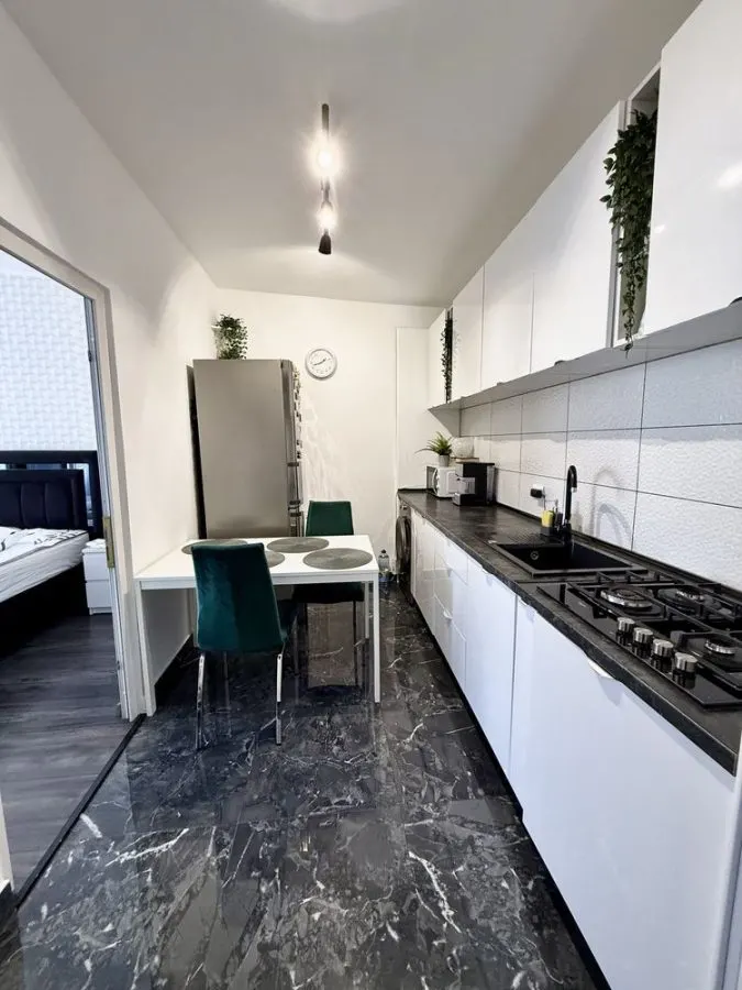 Apartament 2 camere renovat zona Astra- Carpatilor - foto 4
