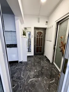 Apartament 2 camere renovat zona Astra- Carpatilor - foto 6