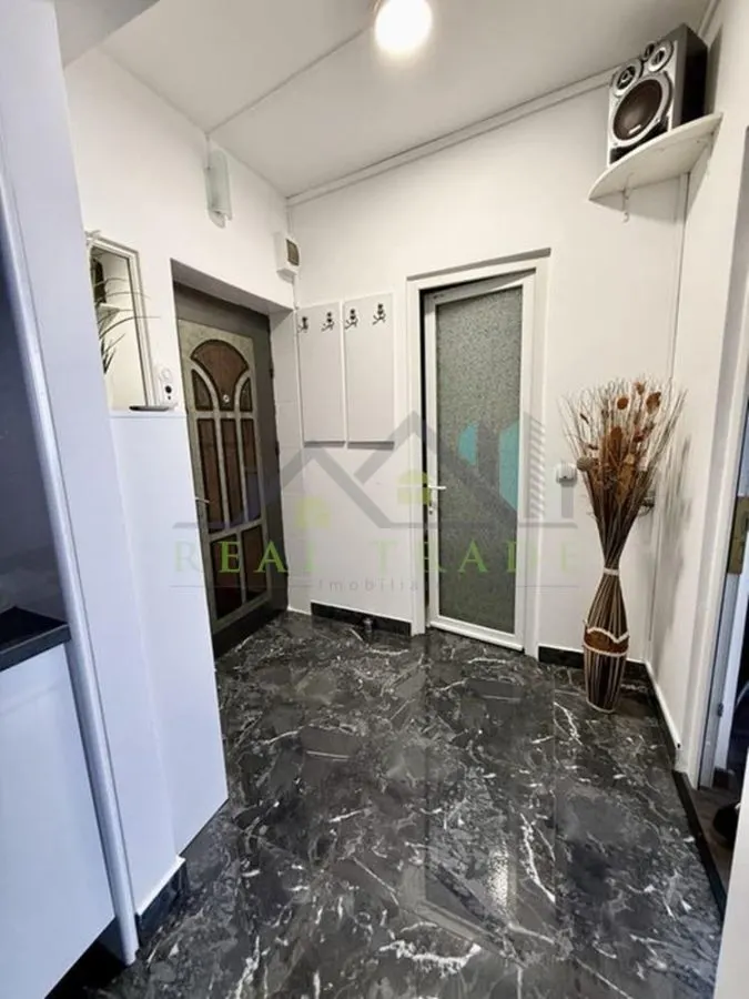 Apartament 2 camere renovat zona Astra- Carpatilor - foto 7