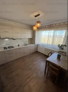 Apartament 2 camere, decomandat - zona Tractorul - foto 1