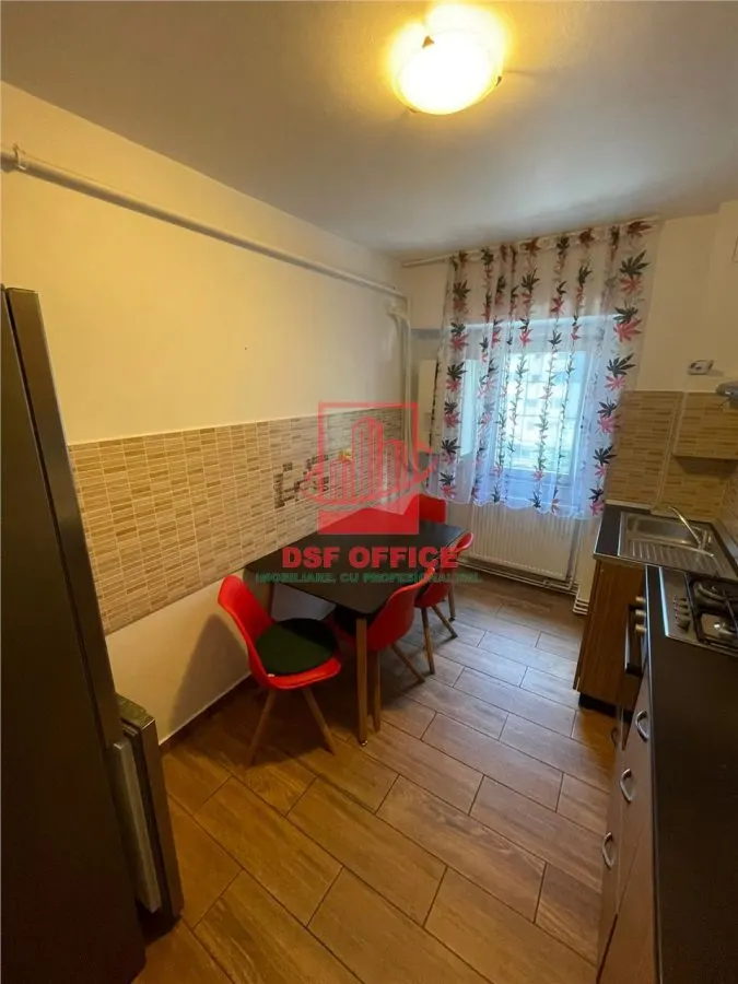 Apartament cu 2 cam Decomandat Mobilat complet PALAS - foto 4