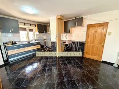 Apartament 3 camere, confort 1A decomandat, Ploiesti, zona Cioceanu. - foto 7