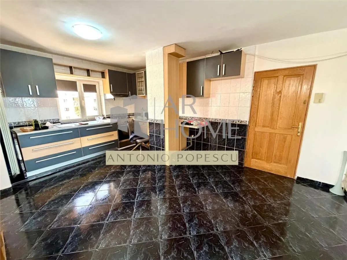 Apartament 3 camere, confort 1A decomandat, Ploiesti, zona Cioceanu. - foto 7