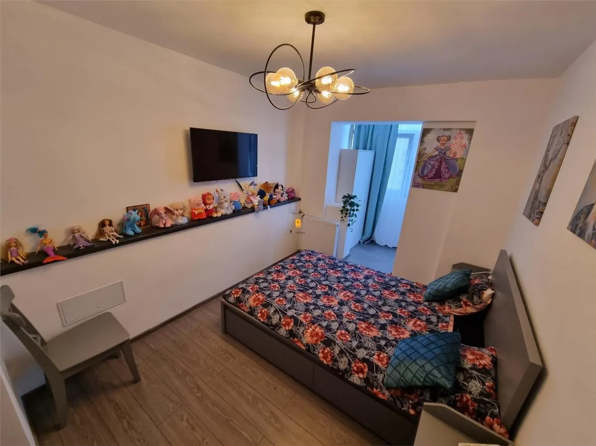 Inchiriere Apartament  2 camere zona  Republicii - foto 3