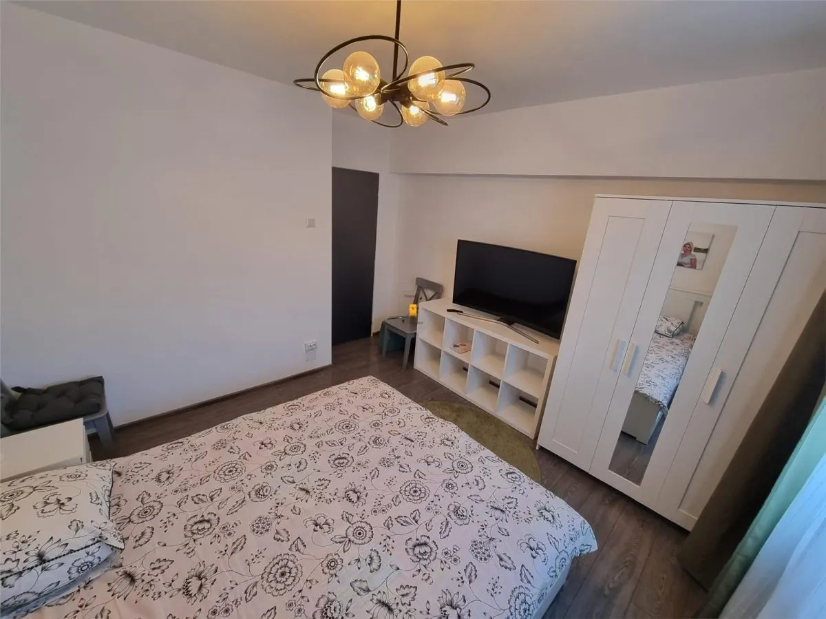 Inchiriere Apartament  2 camere zona  Republicii - foto 4