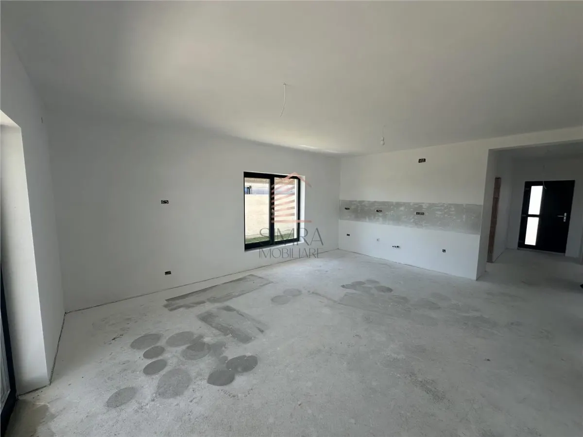 casa Santandrei cu panouri fotovoltaice, cu teren 550 mp - foto 2