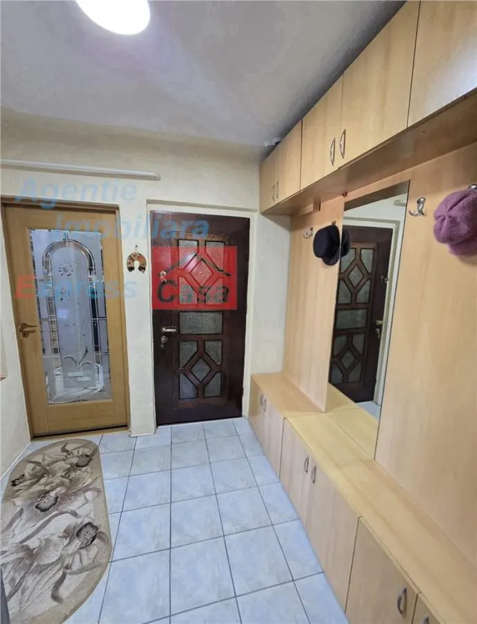 Apartament 2 camere, Galata (statie de autobuz la 100m) - foto 7