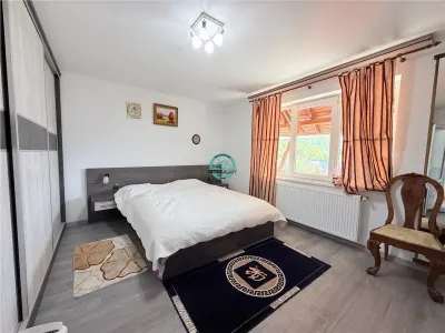 Vand Casa in Sovata cu Panorama deosebita ideala pt Pensiune sau casa de vacanta - foto 13