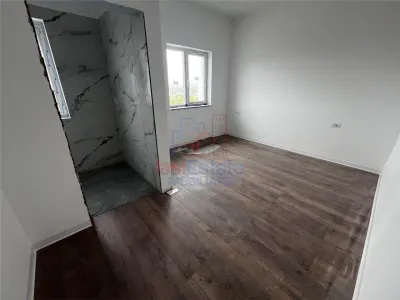 Casa Superba 4 camere cu 2 bai beci terasa Valea Adanca - foto 5