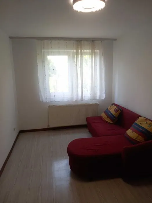 Apartament 2 camere Etaj 2 Str Ghioceilor langa Universitatea de Nord - foto 3