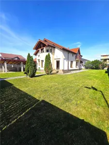 Casa spatioasa cu 4 camere P + M | Teren 1.000 mp - Satu Mare