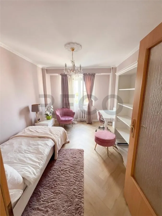 RECO, apartament decomandat,4 camere, bloc cu lift, Nufarul - foto 2