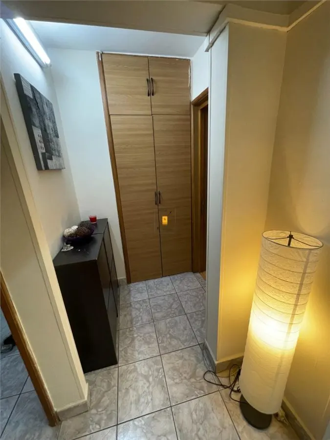 Inchiriere apartament  4  camere zona 9 Mai - foto 7