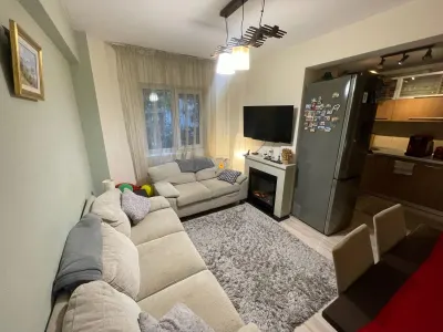 Inchiriere apartament  4  camere zona 9 Mai - foto 8