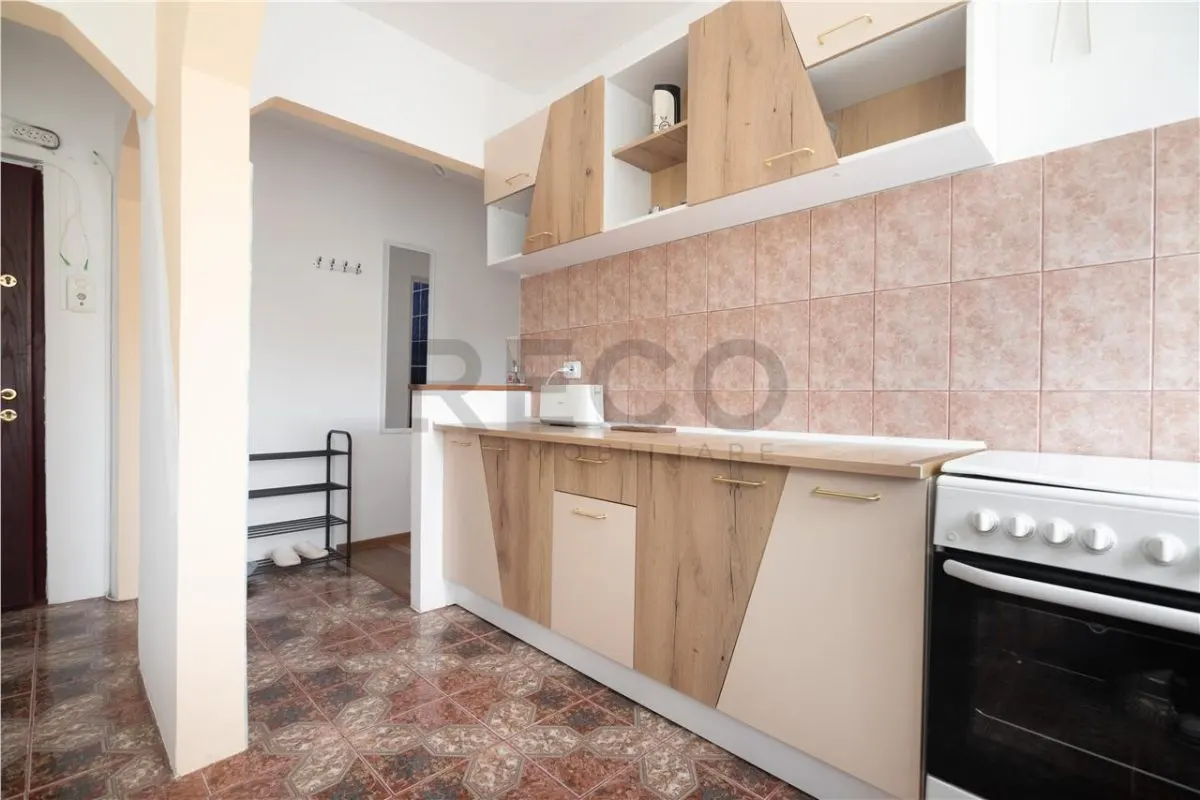 RECO Apartament 2 camere decomandat Rogerius etajul 3 - foto 3