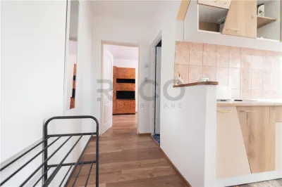 RECO Apartament 2 camere decomandat Rogerius etajul 3 - foto 5