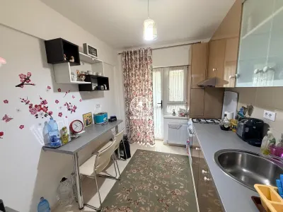 Apartament cu doua camere decomandat Valea Lupului - foto 3
