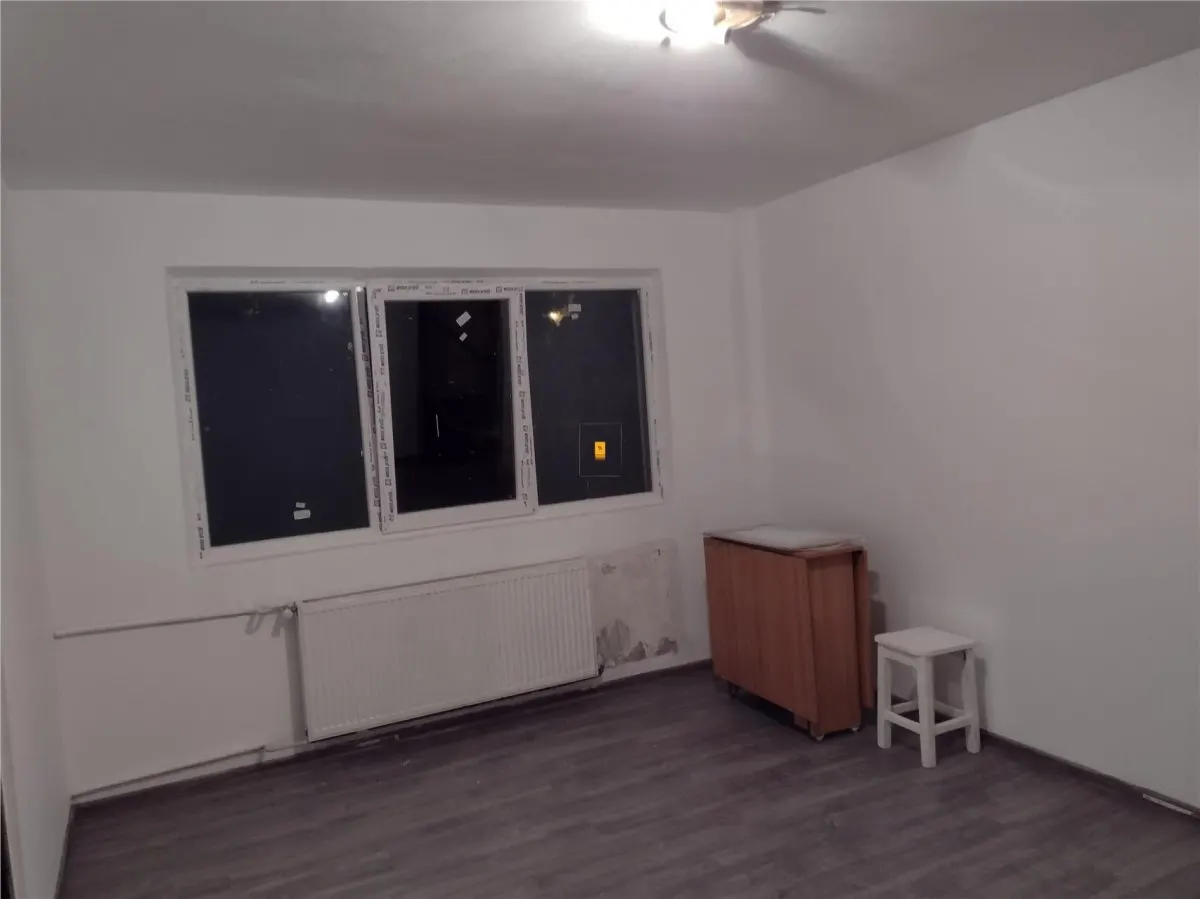 Apartament 2 camere zona Vest - foto 1