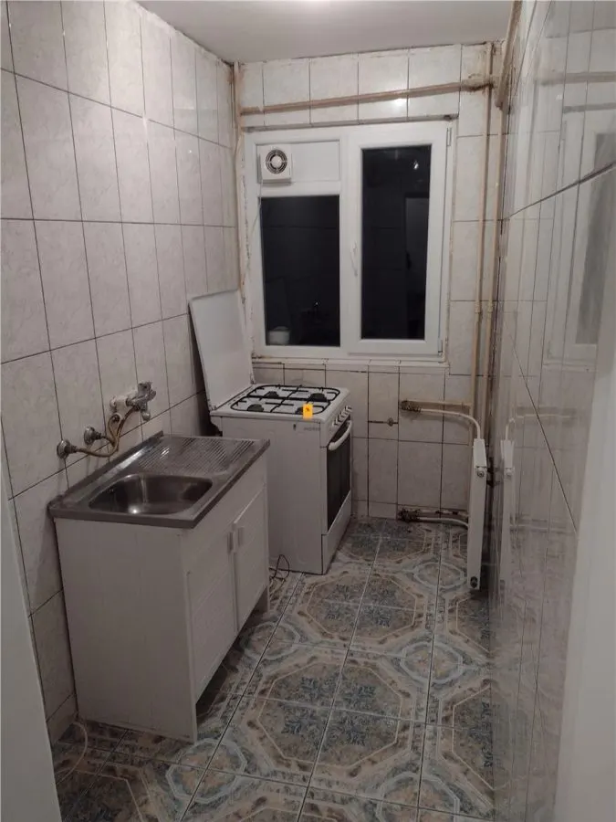 Apartament 2 camere zona Vest - foto 12