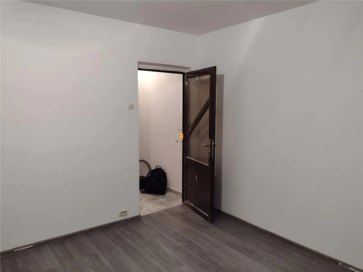 Apartament 2 camere zona Vest - foto 4