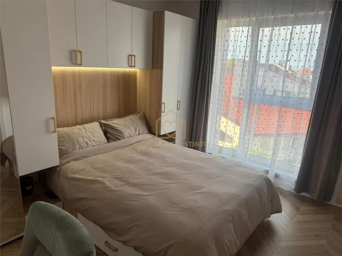 Apartament cu 3 camere Lamaitei - foto 2