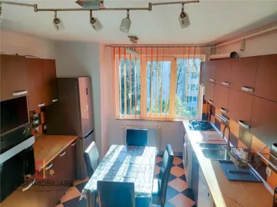 Apartament 2 camere, etaj 3, Moldovei, Tudor , Targu Mures - Targu Mures