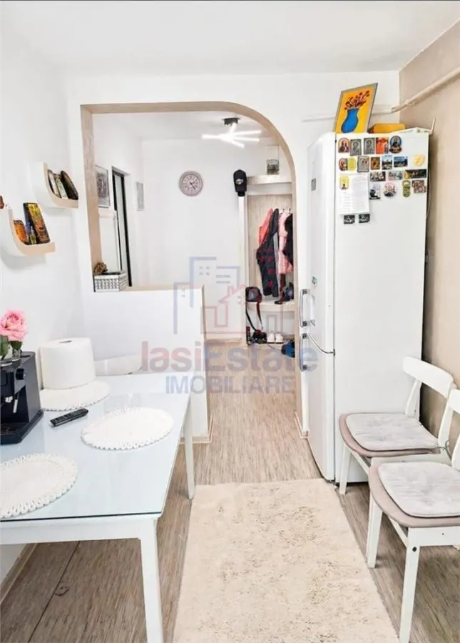 Apartament cu 2 camere decomandat Dacia - foto 3