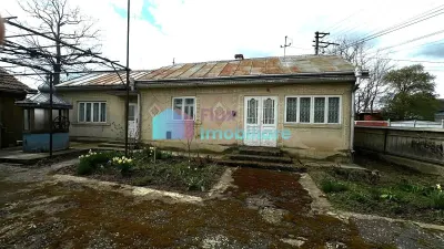 Casa in Dumbraveni - foto 2