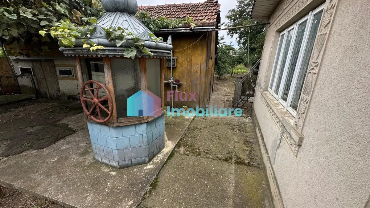 Casa in Dumbraveni - foto 4