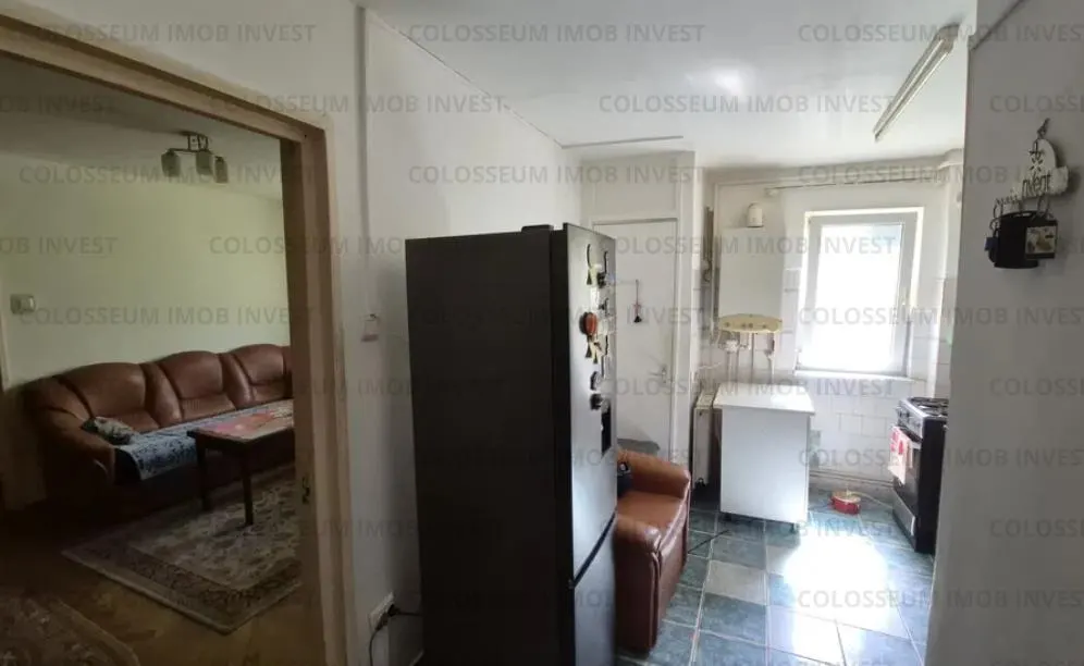 Apartament 2 camere, decomandat - zona Centrul Civic - foto 3