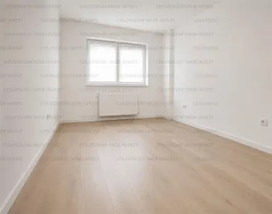 Apartament cu 3 camere, decomandat - zona Tractorul - foto 5