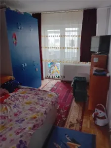 Apartament 3 camere in Targoviste, zona 1 Mai - foto 5