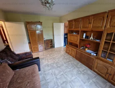 Apartament 2 camere, semidecomandat - zona Florilor - foto 2