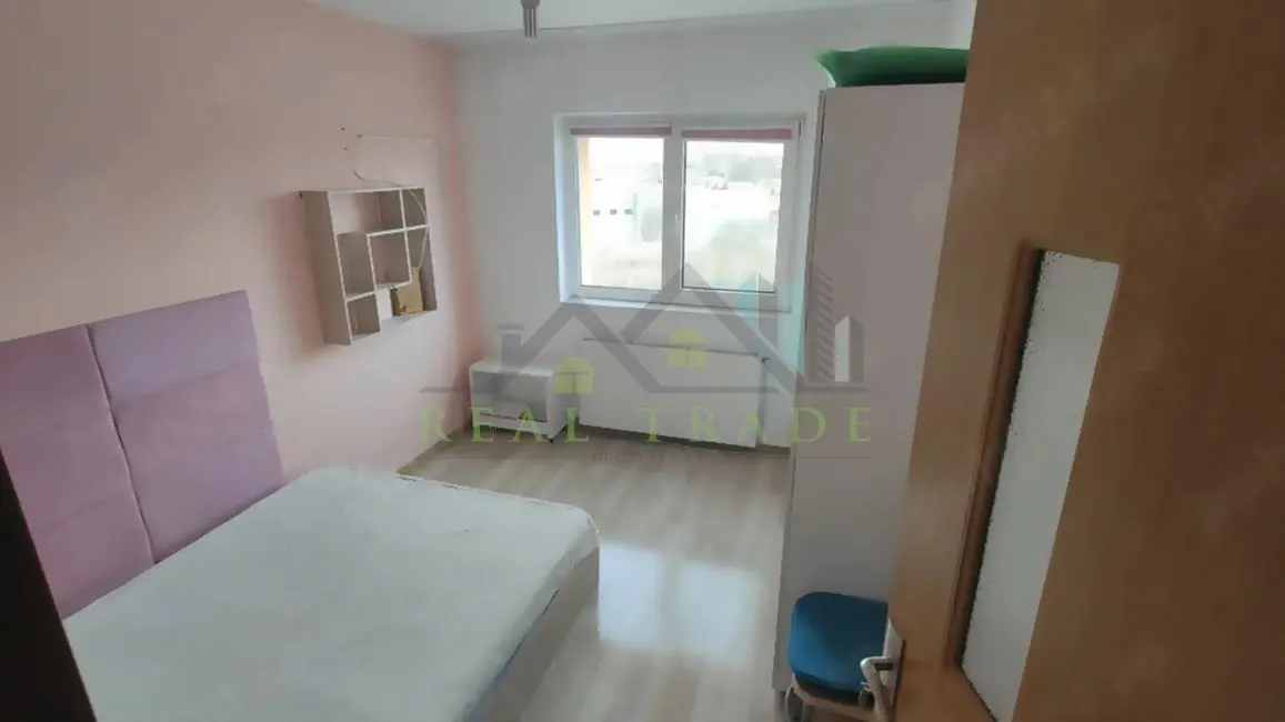 Apartament 3 camere, 2 bai zona Gemenii - foto 2