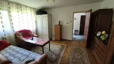 Apartament 2 camere Centru Civic,parter,loc  parcare 95000 Euro - foto 2