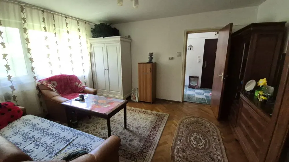 Apartament 2 camere Centru Civic,parter,loc  parcare 95000 Euro - foto 2