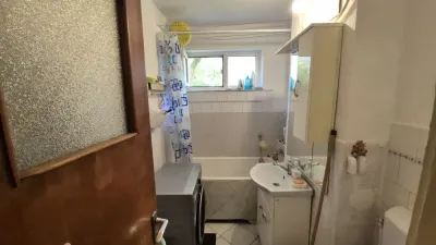 Apartament 2 camere Centru Civic,parter,loc  parcare 95000 Euro - foto 5