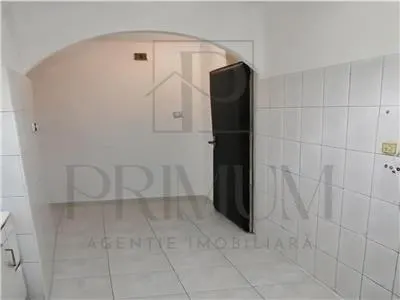 ARADULUI - APARTAMENT 1 CAMERA - etaj intermediar, centrala proprie - foto 3