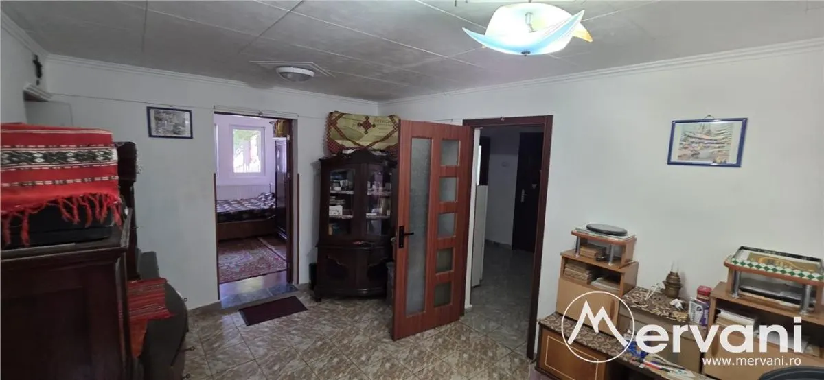 Casa de vanzare cu 5 camere în Mislea - foto 13
