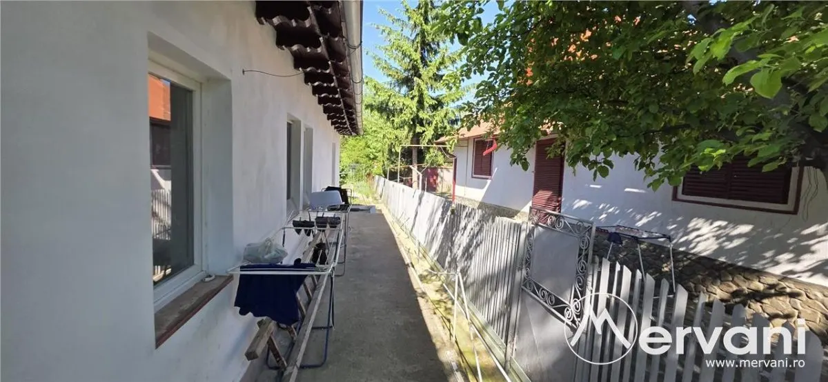 Casa de vanzare cu 5 camere în Mislea - foto 6