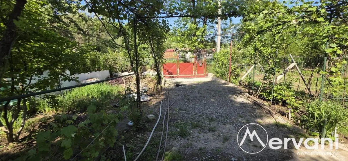 Casa de vanzare cu 5 camere în Mislea - foto 9