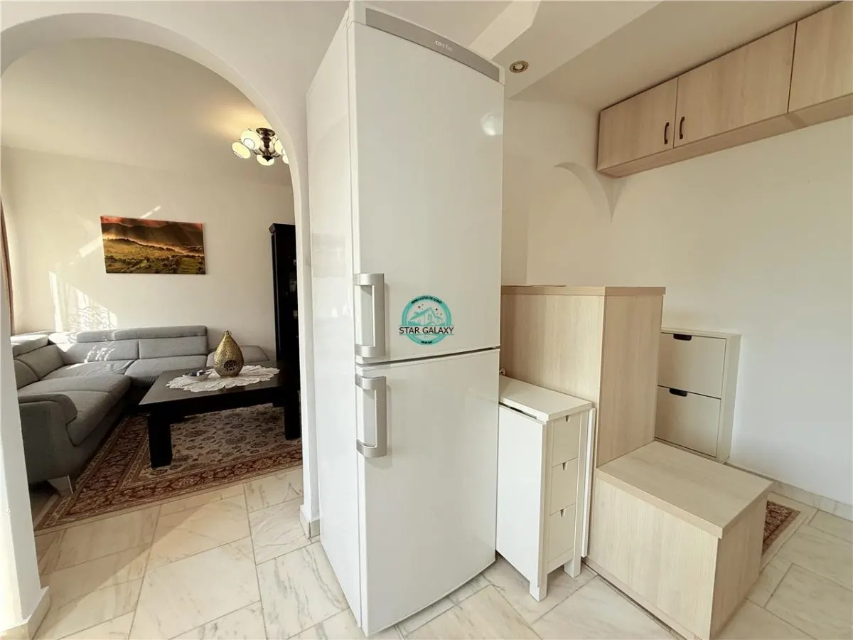Inchiriez apartament cu 3 camere situat ultracentral complet mobilat - foto 4