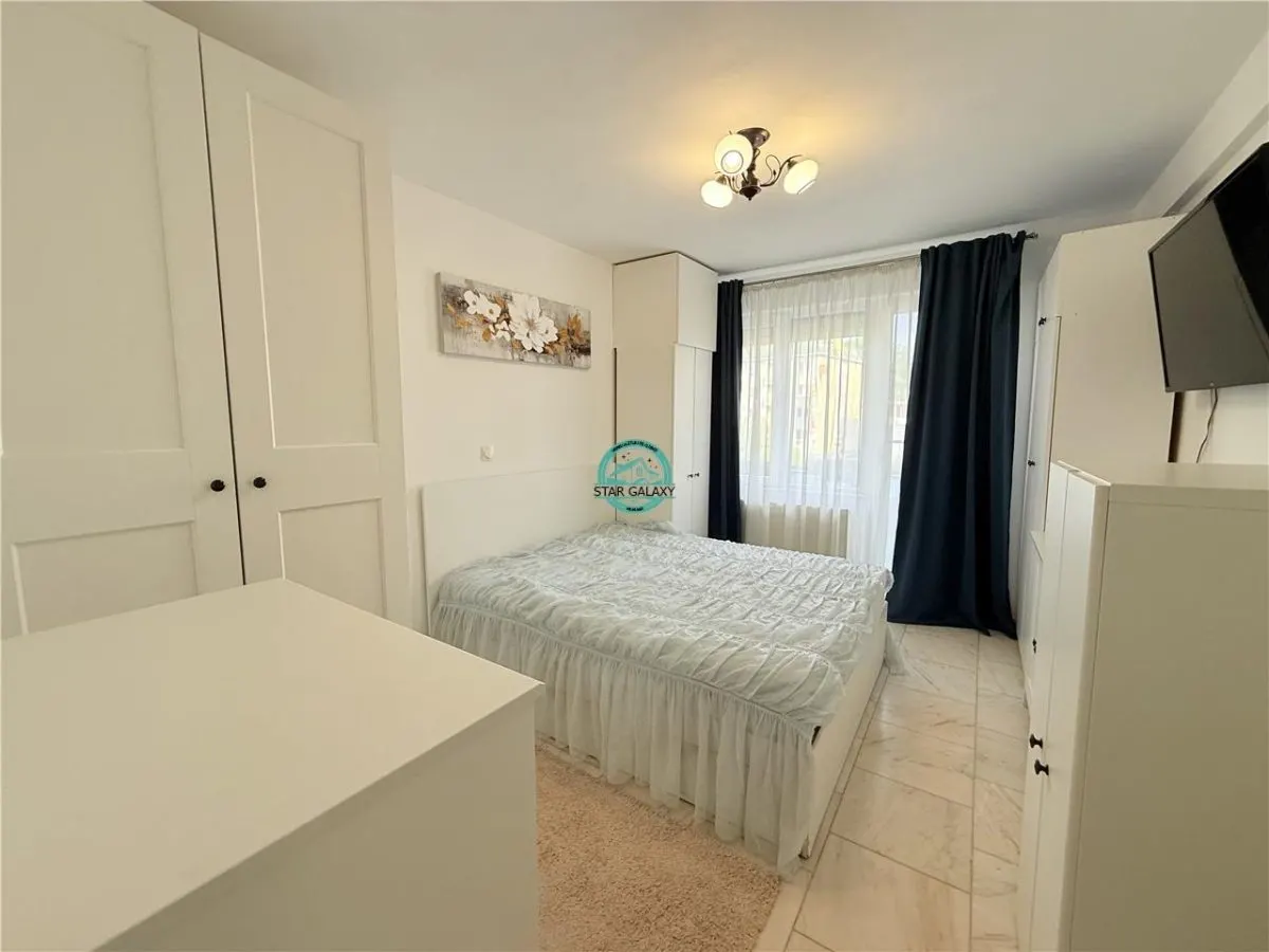 Inchiriez apartament cu 3 camere situat ultracentral complet mobilat - foto 8