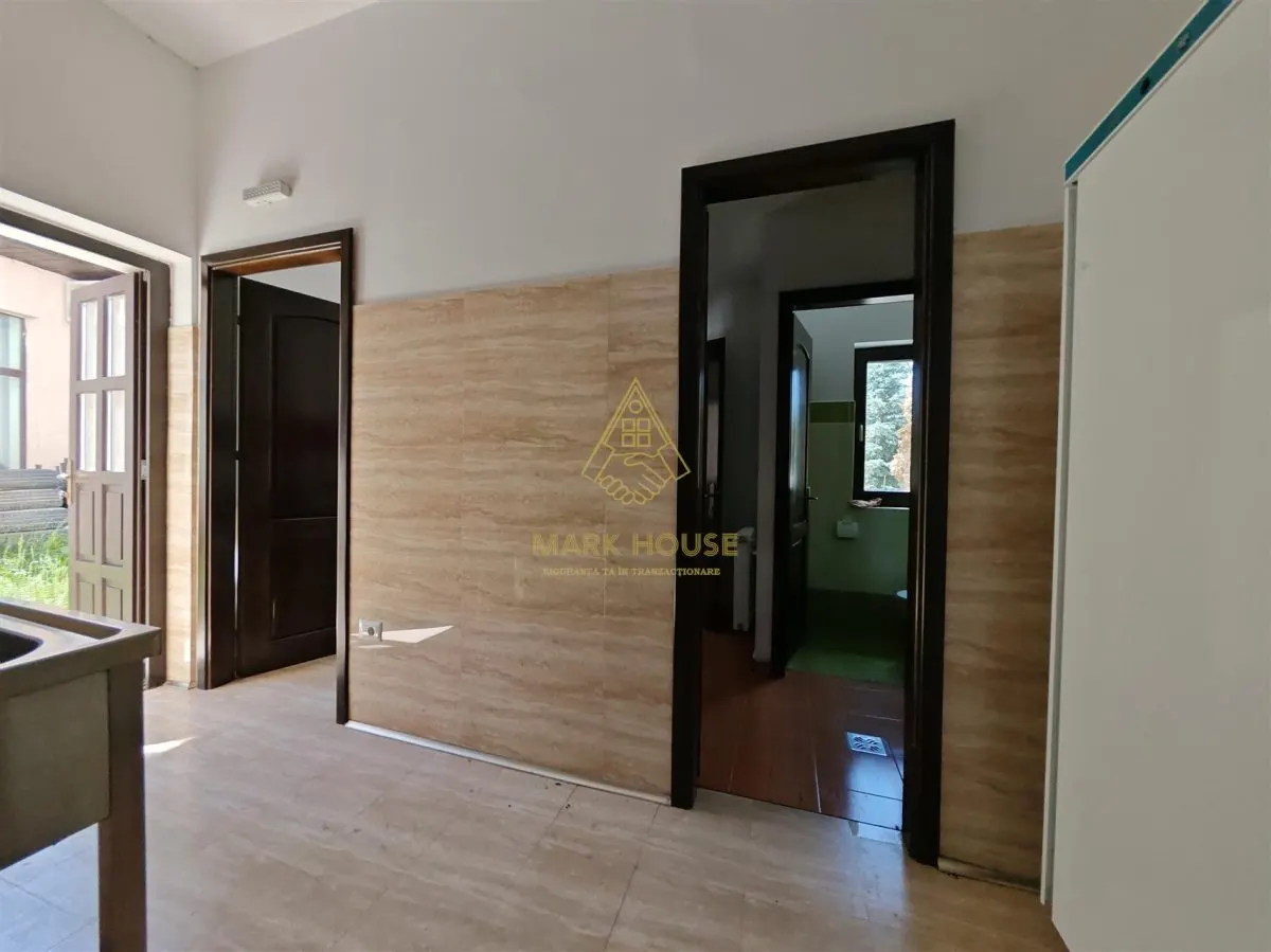 Pensiune P+1+M de vanzare, teren intravilan 2790 mp, com Filipesti - foto 12