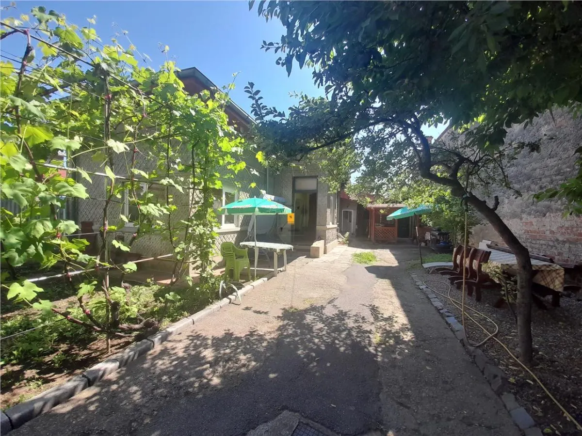 Vanzare casa, Ultracentral, negociabil - foto 1