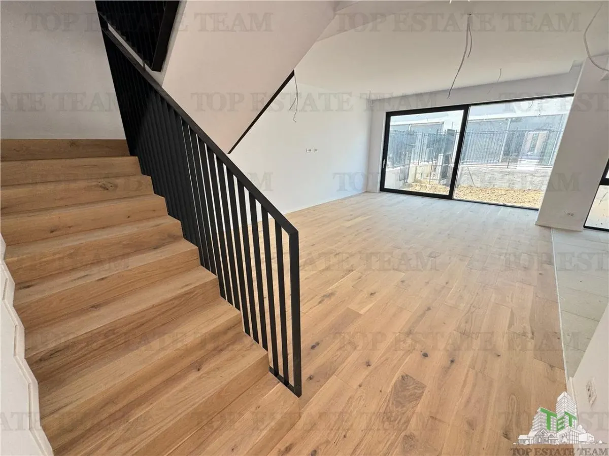 Vila de vanzare in Pipera, Nordul Bucurestiului | Curte privata, terasa panoramica si 2 locuri de parcare - foto 1