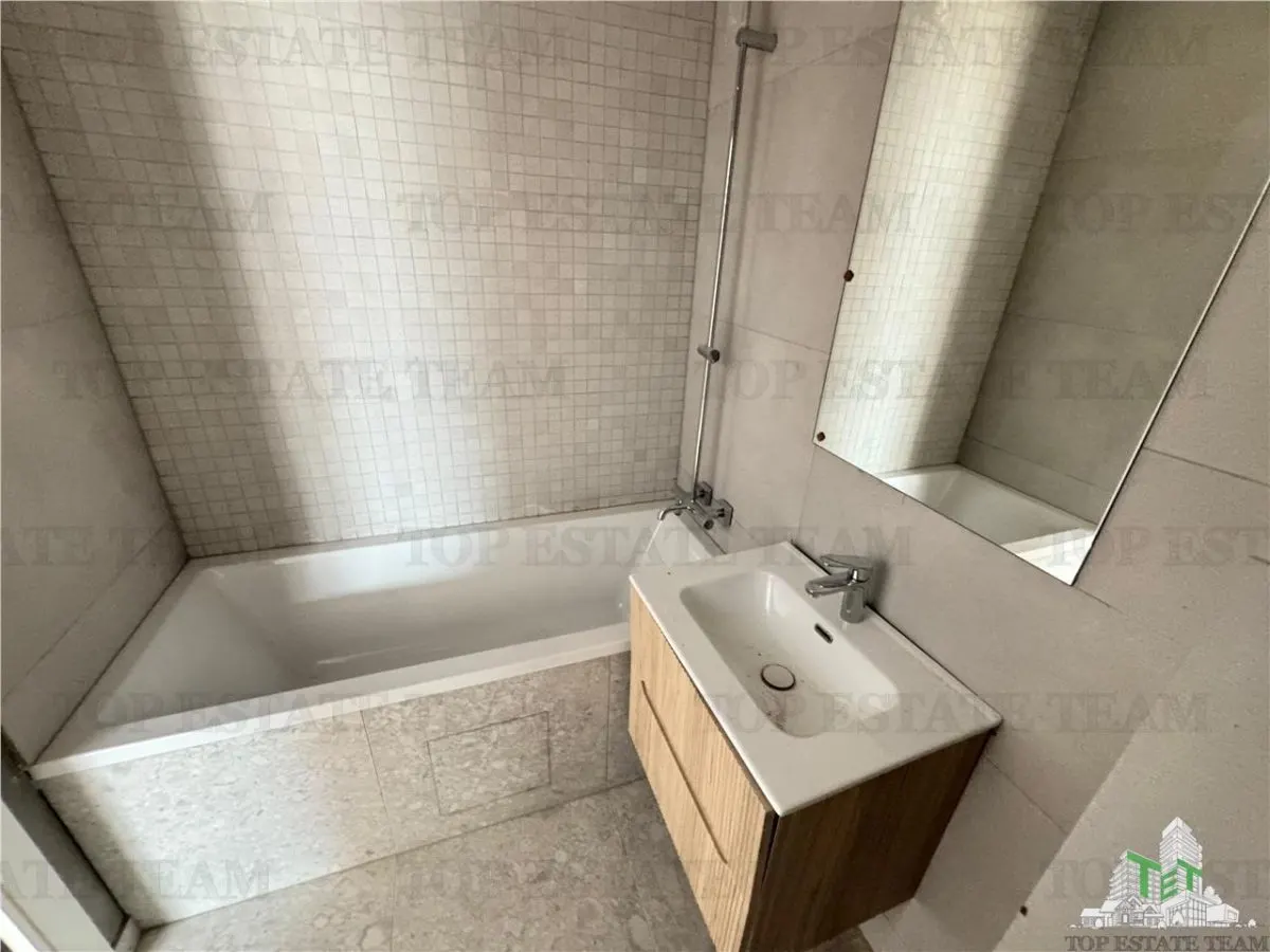 Vila de vanzare in Pipera, Nordul Bucurestiului | Curte privata, terasa panoramica si 2 locuri de parcare - foto 11