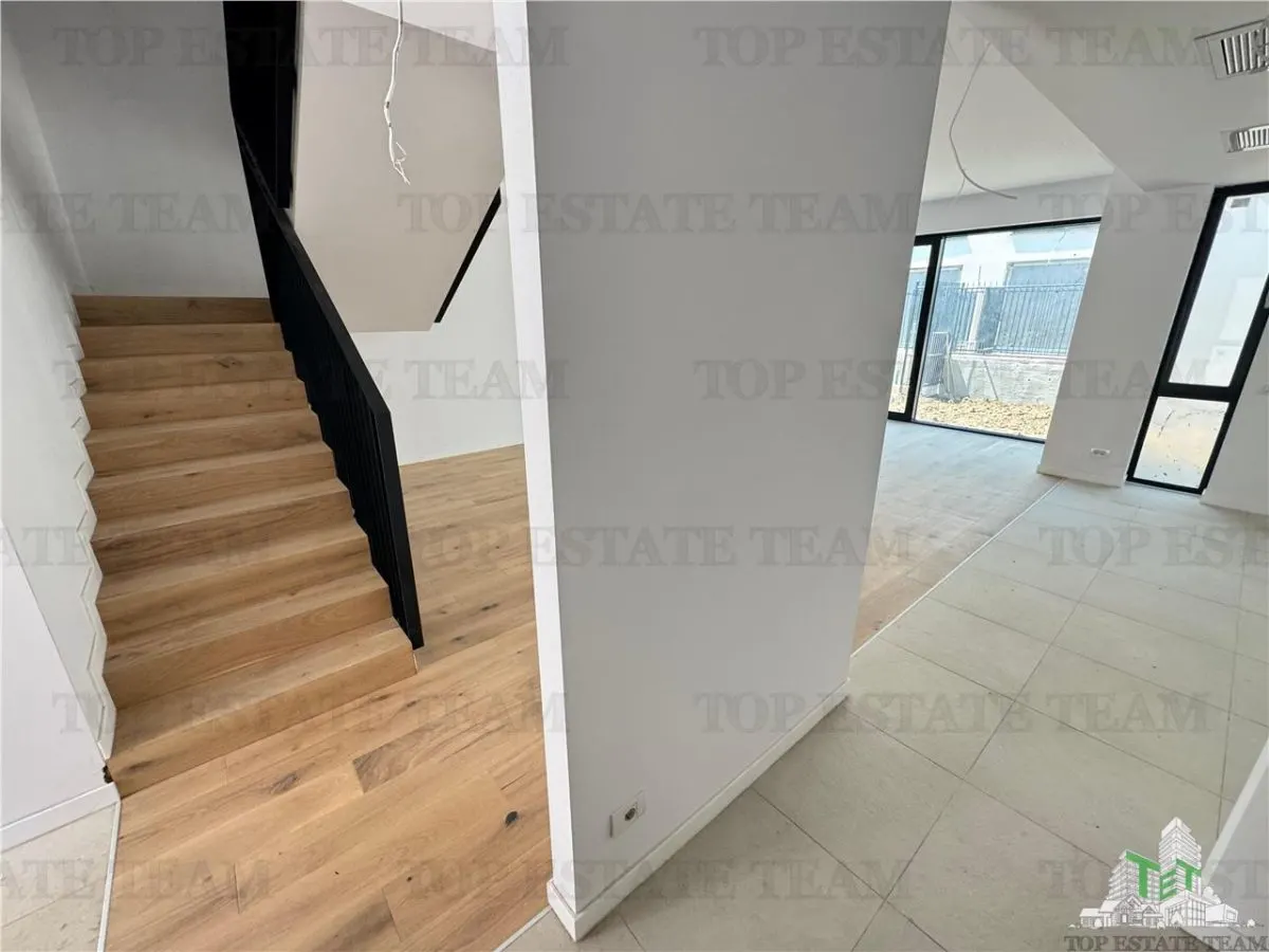 Vila de vanzare in Pipera, Nordul Bucurestiului | Curte privata, terasa panoramica si 2 locuri de parcare - foto 4