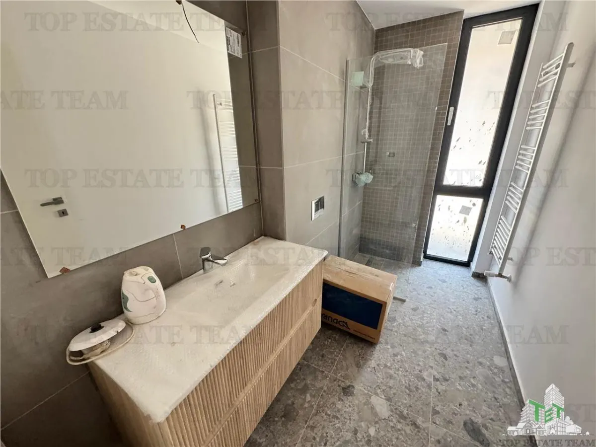 Vila de vanzare in Pipera, Nordul Bucurestiului | Curte privata, terasa panoramica si 2 locuri de parcare - foto 6