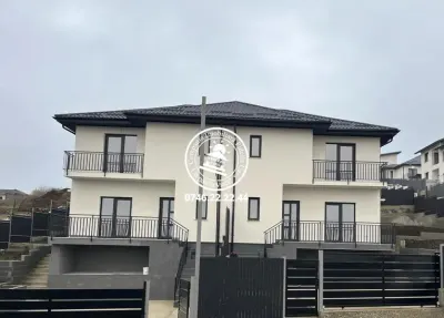 Vila  de vanzare  Valea Lupului, - foto 1